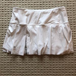 Lululemon white running skirt